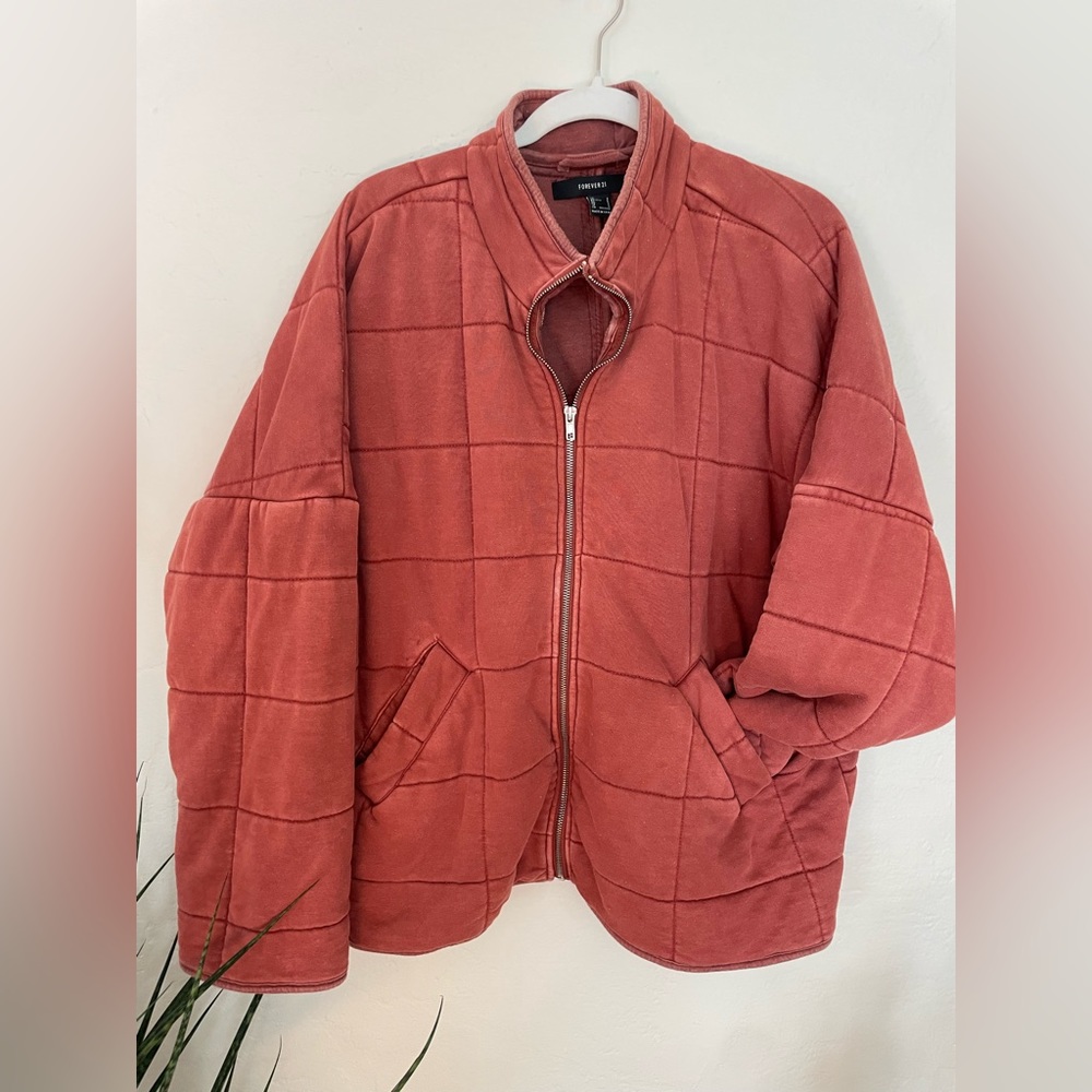 Forever 21 quilted jacket in rust • size small